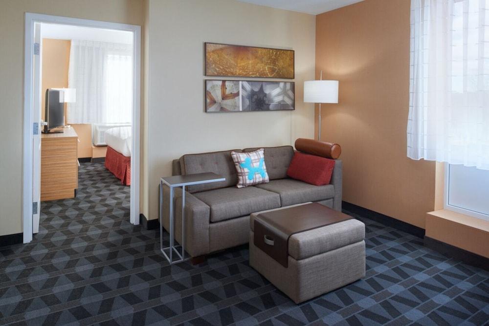 Towneplace Suites By Marriott Grand Rapids Airport Cascade Exteriér fotografie